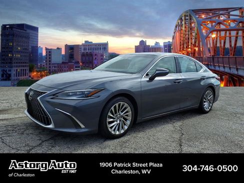 Used 2022 Lexus ES 350 Ultra Luxury w/ Accessory Package 2 image 7