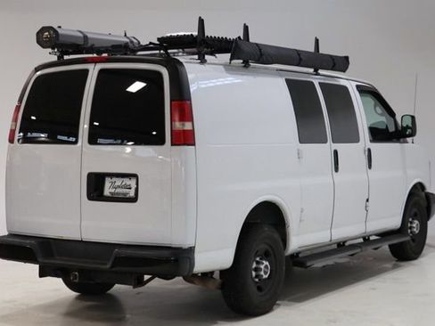 Used 2015 GMC Savana 2500 RWD image 7