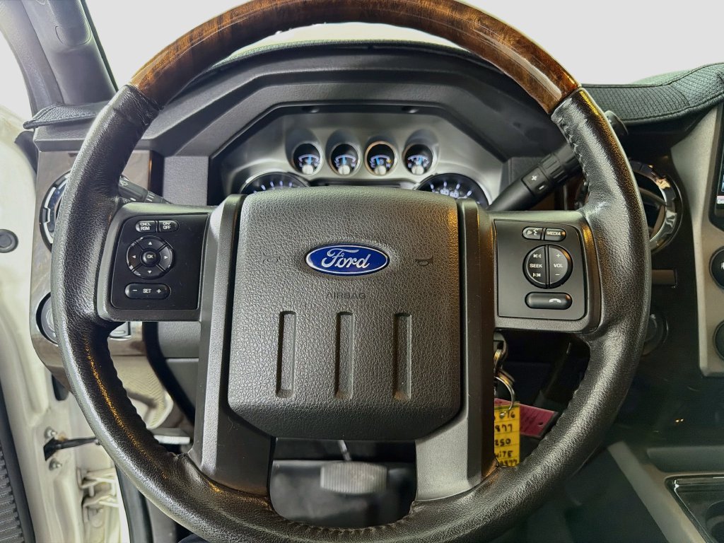 Used 2016 Ford F250 Platinum w/ FX4 Off-Road Package AWD/4WD image 15