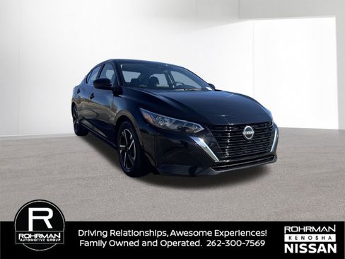 Used 2024 Nissan Sentra SV FWD image 3
