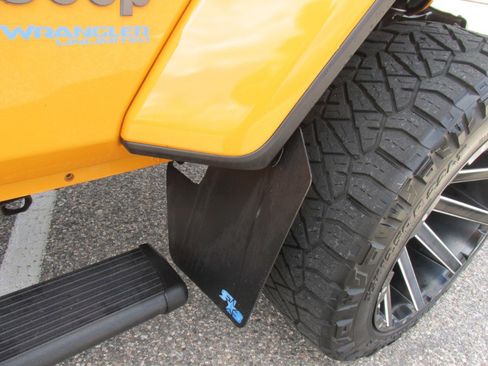 Used 2021 Jeep Wrangler Unlimited Rubicon 4xe w/ Steel Bumper Group image 75