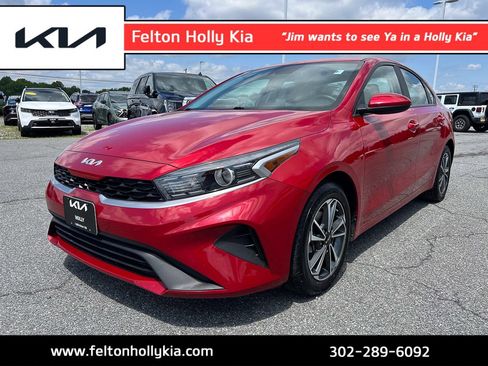 Used 2023 Kia Forte LXS FWD image 1