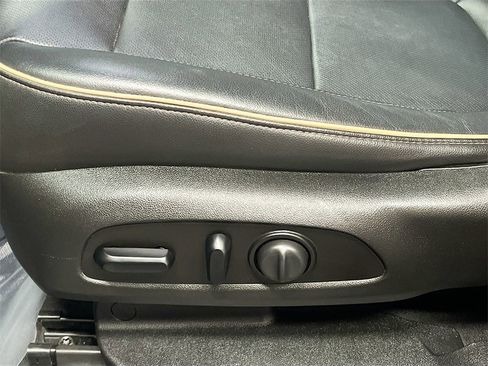 Used 2020 Chevrolet Blazer Premier image 20