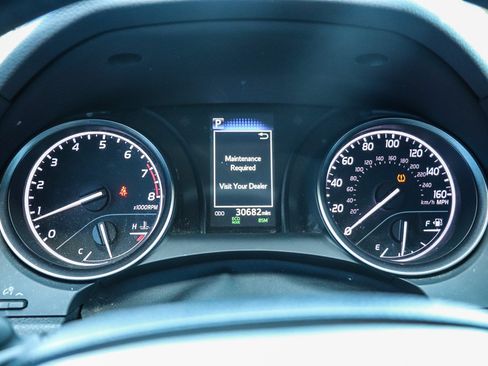 Used 2023 Toyota Camry SE w/ Convenience Package FWD image 23