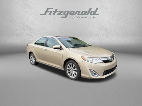 Used 2012 Toyota Camry XLE w/ Leather Pkg FWD image 1