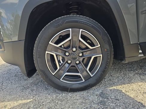 New 2026 Jeep Cherokee Laredo AWD/4WD image 27