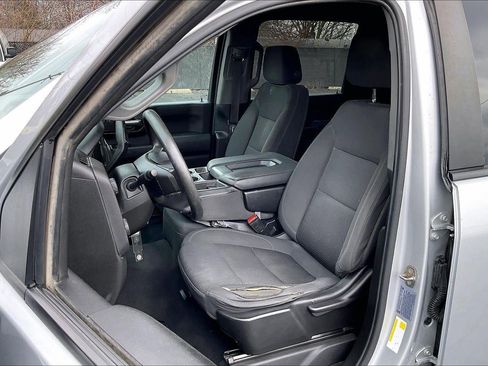 Used 2023 Chevrolet Silverado 2500 Custom w/ Custom Value Package image 23