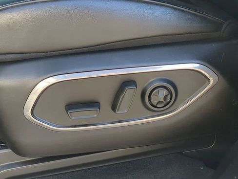 Used 2022 Jeep Wagoneer Series III image 24