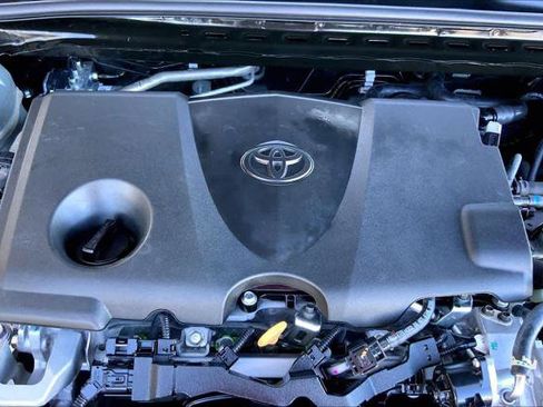 Certified 2024 Toyota Camry SE image 32