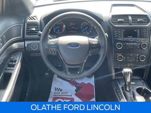 Certified 2018 Ford Explorer XLT AWD/4WD image 15