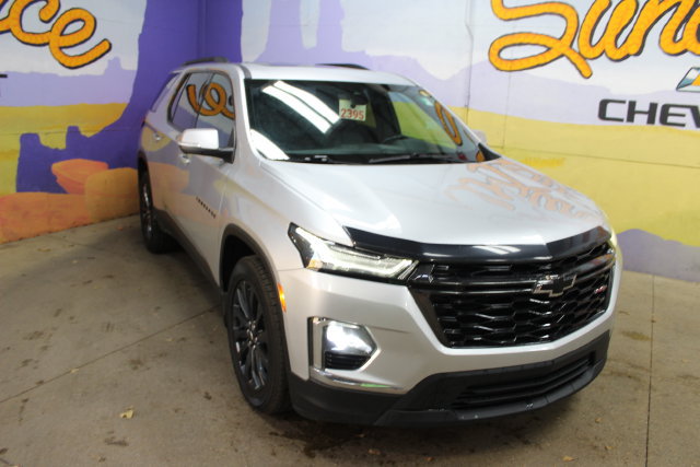 Used 2022 Chevrolet Traverse RS AWD/4WD image 2