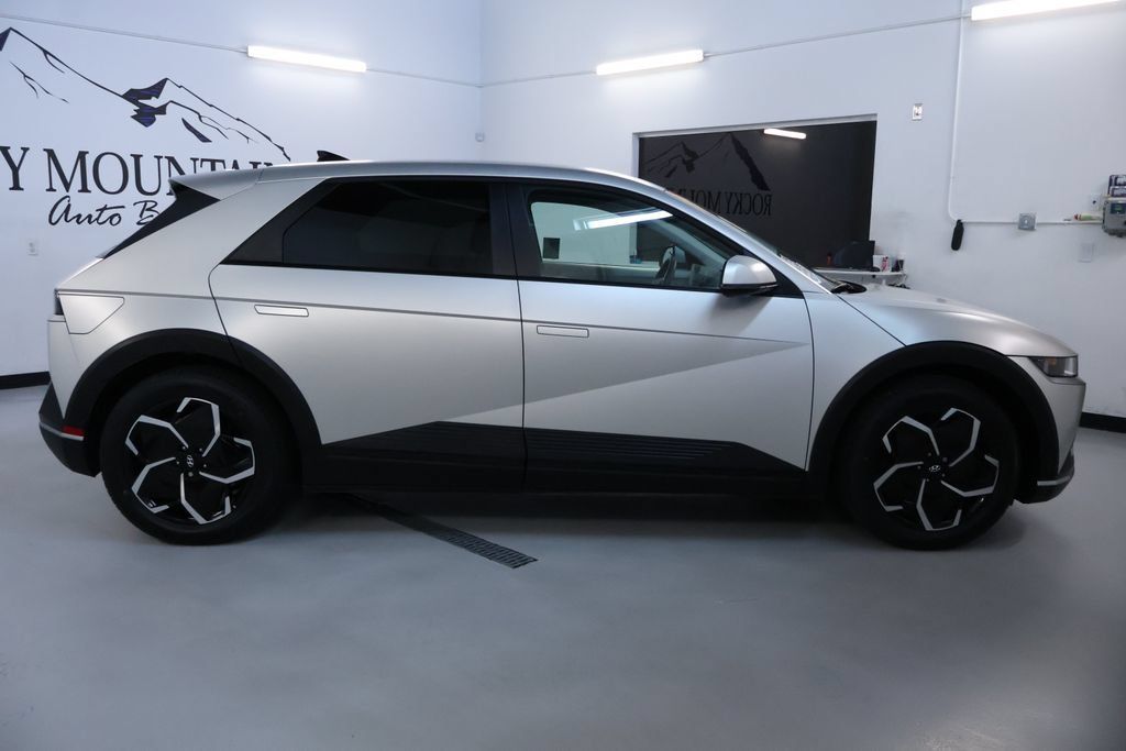 Used 2024 Hyundai Ioniq 5 SEL AWD/4WD image 8