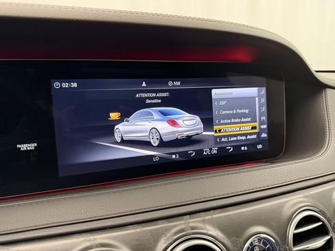 Used 2018 Mercedes-Benz S 560 4MATIC Sedan image 25