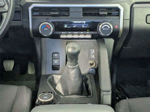 Used 2024 Toyota Tacoma SR image 22