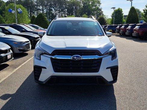 Used 2025 Subaru Ascent Premium AWD/4WD image 3