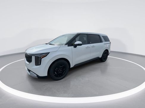 New 2026 Kia Carnival LX FWD image 4