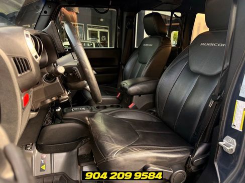Used 2017 Jeep Wrangler Unlimited Rubicon AWD/4WD image 21