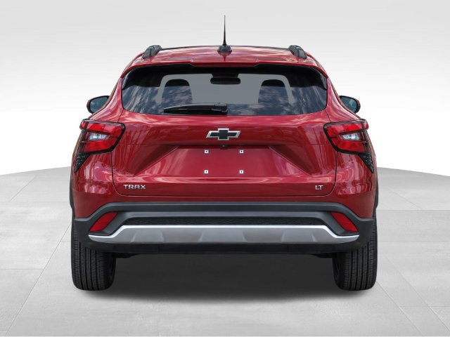 Used 2024 Chevrolet Trax LT w/ LT Convenience Package FWD image 7