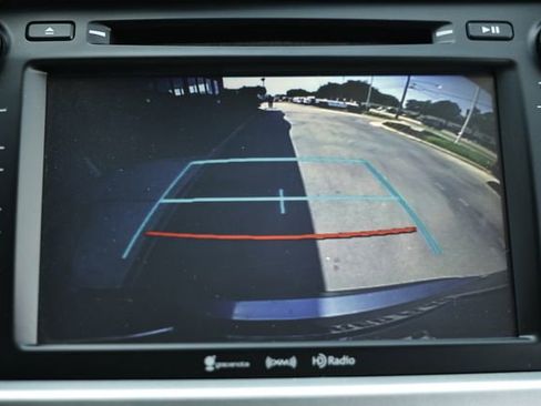 Used 2017 Toyota Highlander Plus w/ Carpet Mat Package AWD/4WD image 38
