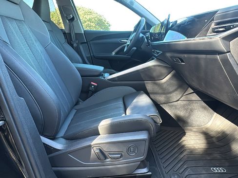 Used 2025 Audi Q5 Premium Plus image 28