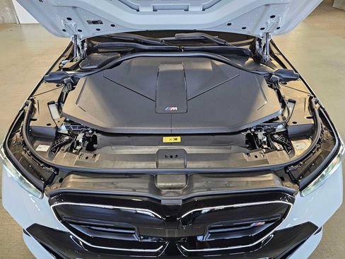 New 2026 BMW i5 M60 w/ Premium Package AWD/4WD image 41