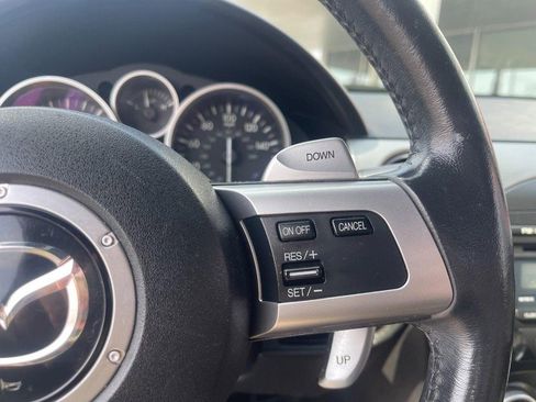 Used 2009 MAZDA MX-5 Miata Grand Touring w/ Premium Pkg image 14