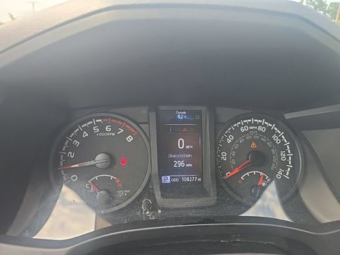 Used 2021 Toyota Tacoma SR RWD image 16