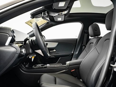 Certified 2025 Mercedes-Benz CLA 250 4MATIC image 20