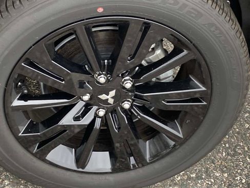 Used 2024 Mitsubishi Eclipse Cross LE image 28