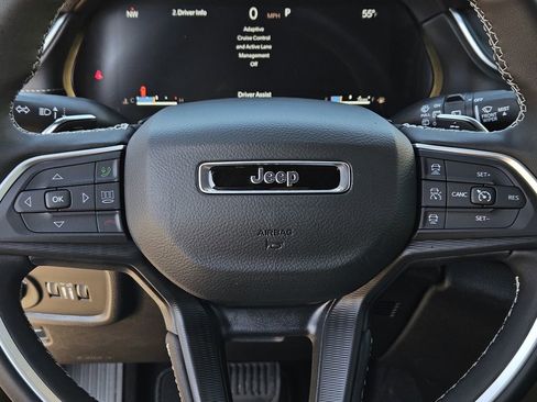 New 2026 Jeep Grand Cherokee L Laredo image 23