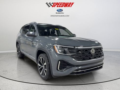 New 2026 Volkswagen Atlas SEL Premium R-Line image 2