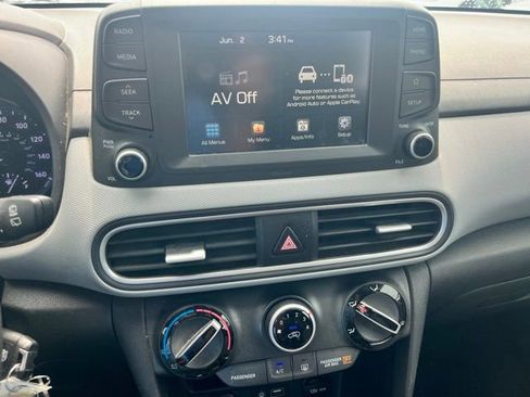 Used 2019 Hyundai Kona SE FWD image 14