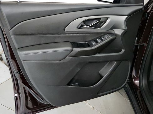 Certified 2023 Chevrolet Traverse LT w/ Midnight/Sport Edition FWD image 17