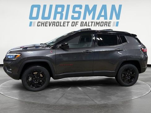 Used 2023 Jeep Compass Trailhawk w/ Trailhawk Elite Group image 3
