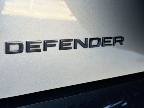 Used 2023 Land Rover Defender 130 X AWD/4WD image 11