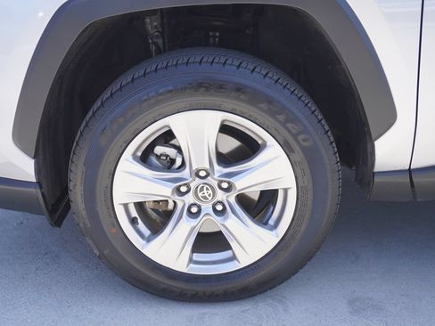 Certified 2025 Toyota RAV4 XLE FWD image 19