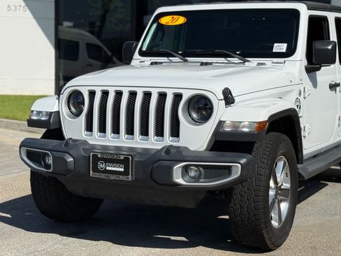 Used 2020 Jeep Wrangler Unlimited Sahara image 3