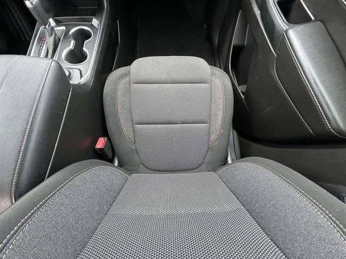 Used 2020 Chevrolet Traverse LS image 15