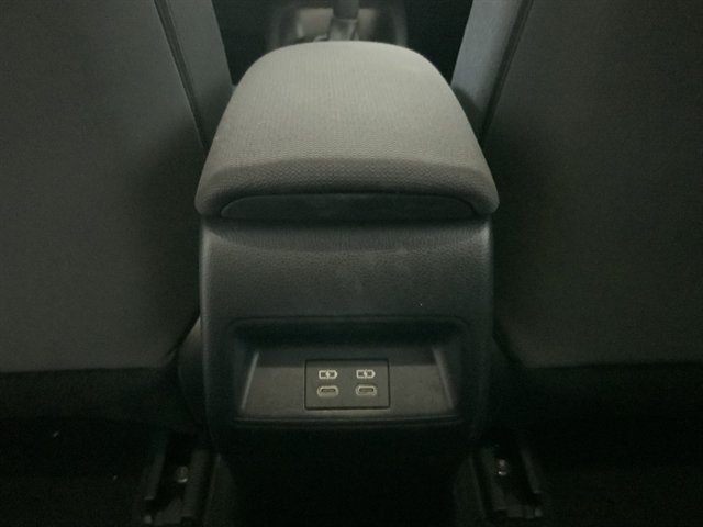 Used 2025 Toyota Corolla LE FWD image 17