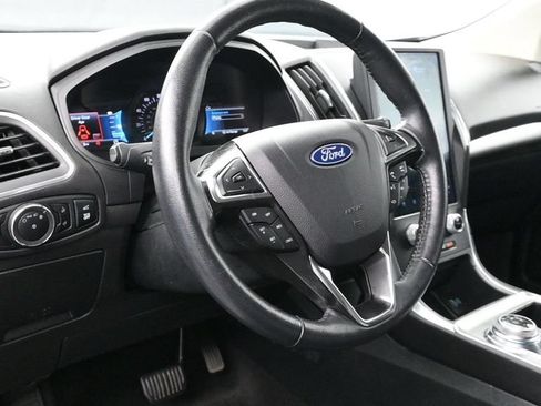 Used 2024 Ford Edge Titanium AWD/4WD image 11
