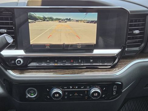 Used 2022 GMC Sierra 1500 Elevation RWD image 18