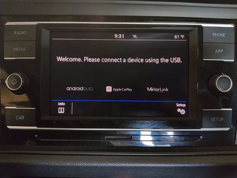 Used 2019 Volkswagen Jetta SE FWD image 25