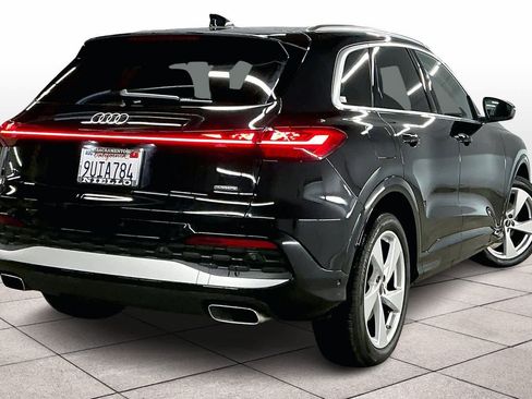 Certified 2025 Audi Q5 Prestige image 15