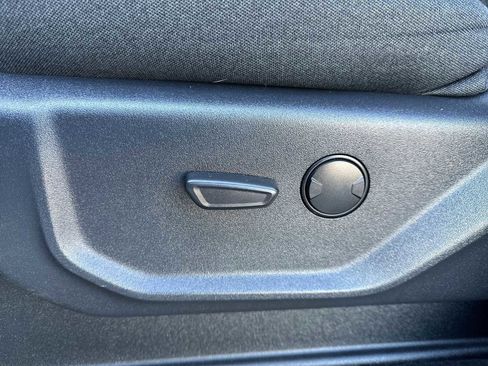 Used 2024 Ford Expedition XLT image 16