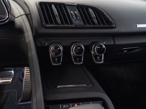 Used 2020 Audi R8 V10 performance image 6