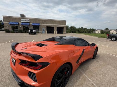 Used 2021 Chevrolet Corvette Stingray Premium Conv w/ Z51 Performance Package RWD image 6