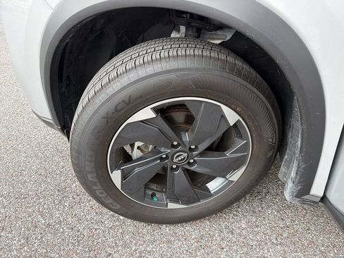 Certified 2024 Nissan Rogue SV AWD/4WD image 68