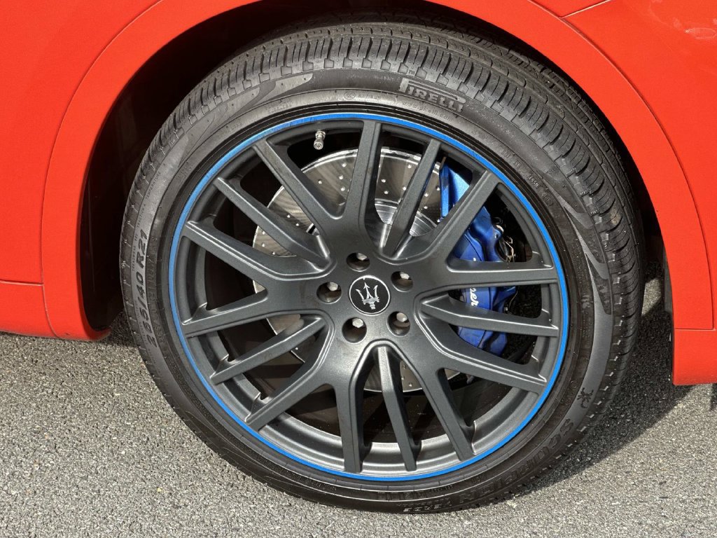 Certified 2023 Maserati Levante F Tributo AWD/4WD image 11