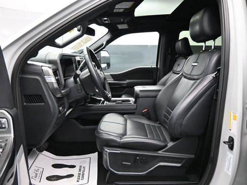 Used 2026 Ford F250 Platinum AWD/4WD image 9