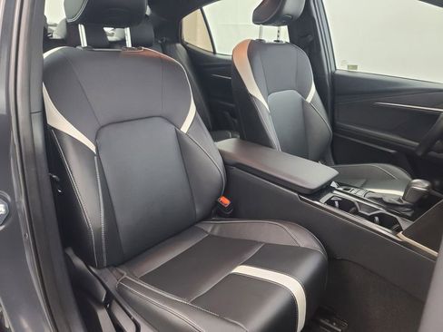 Used 2025 Toyota Camry SE image 17